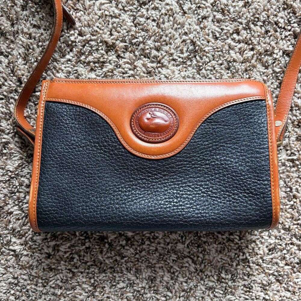 Vintage Dooney & Bourke Crossbody